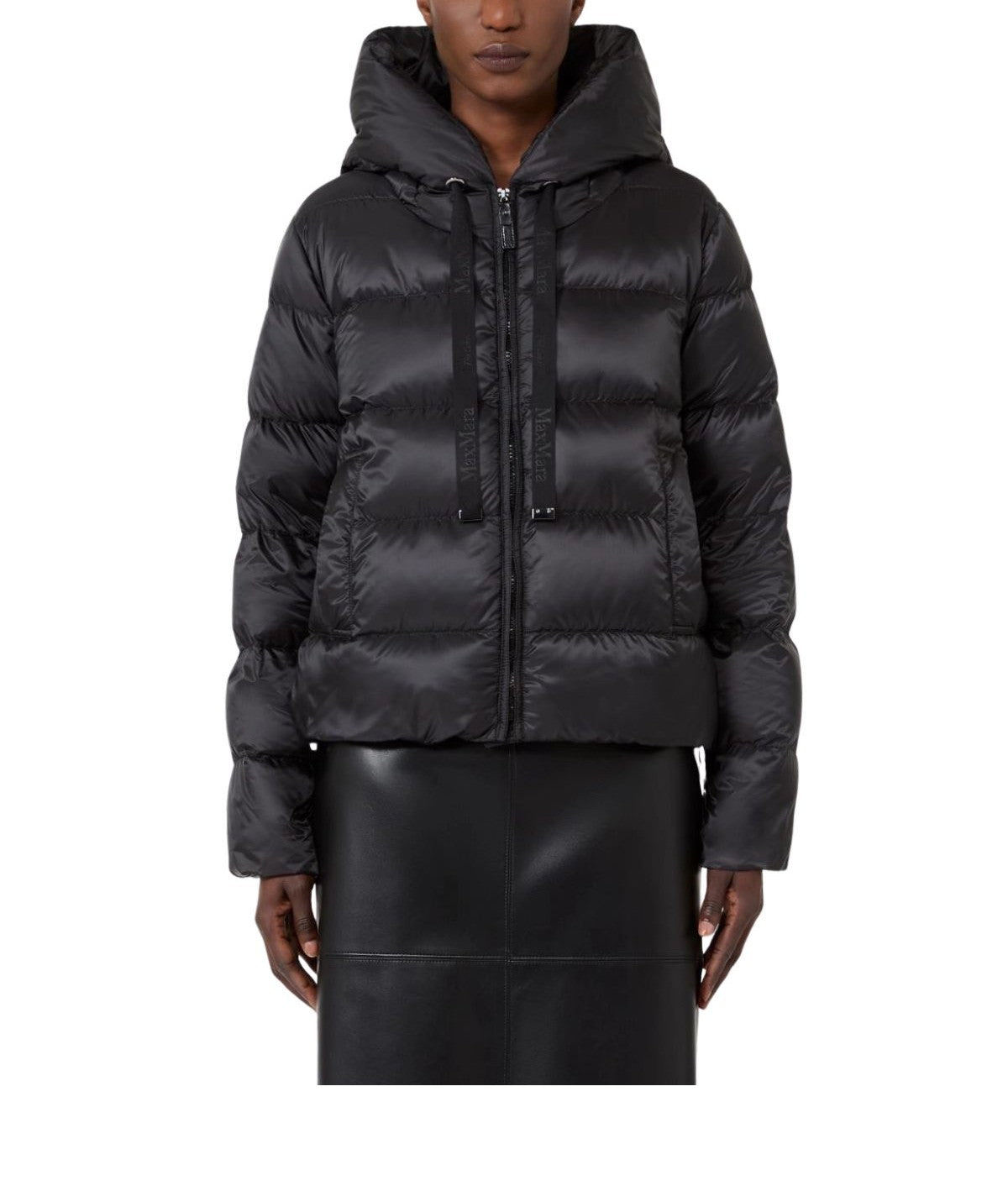 Piumino Oceano in tela antigoccia nero. OCEANO 009 MAX MARA