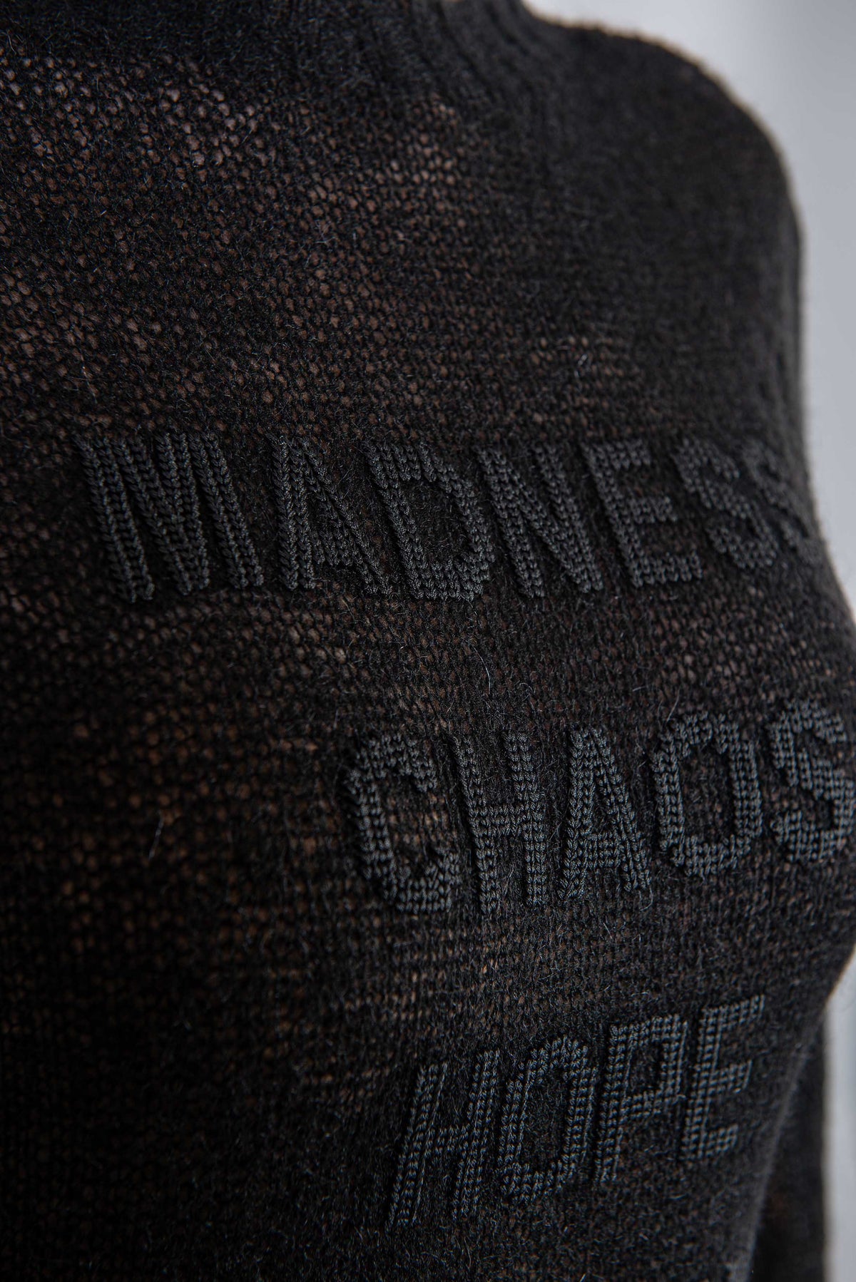 Maglia nera con scritta 4142MDM203 NERO MSGM