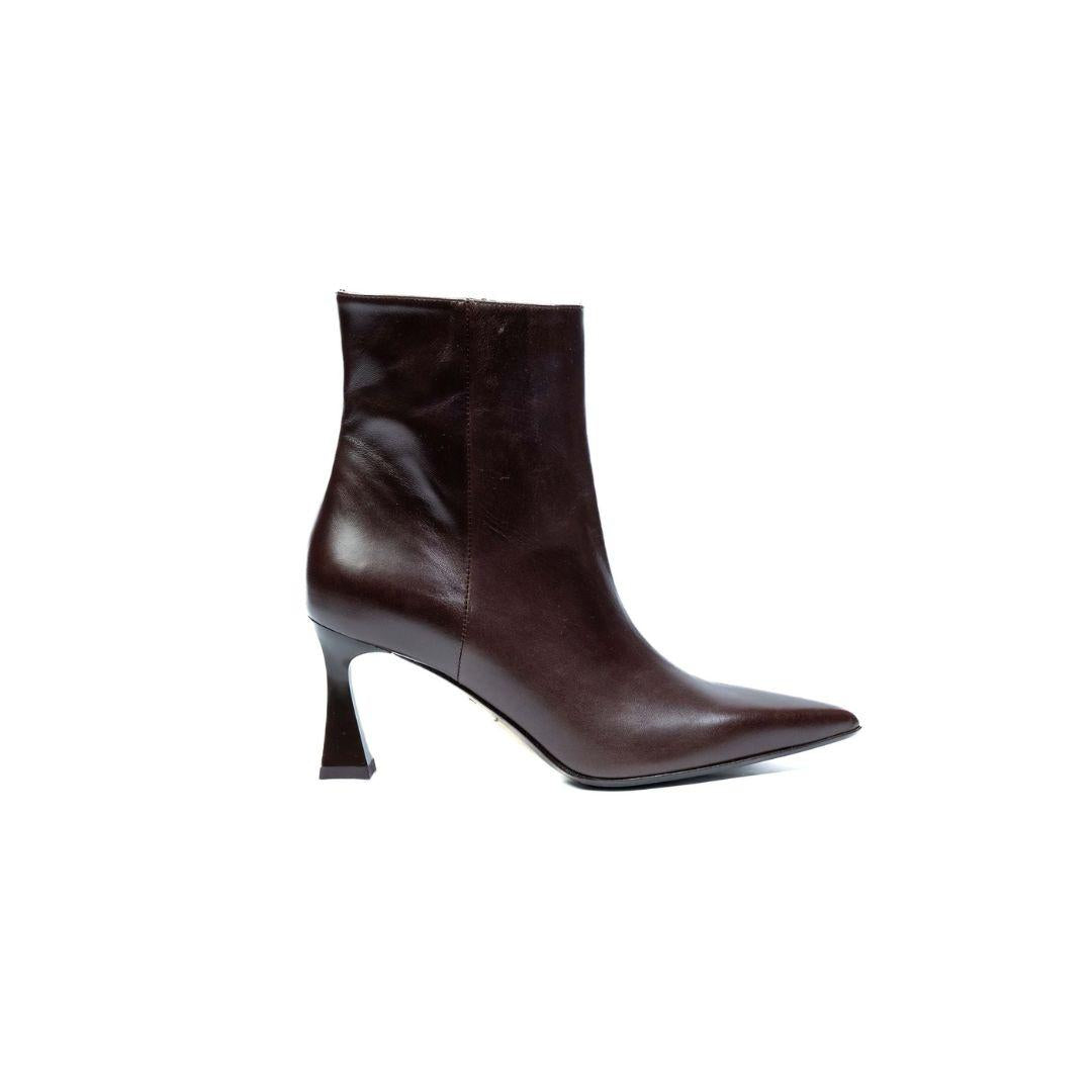 Tronchetto Karen KAREN MORO SERGIO LEVANTESI