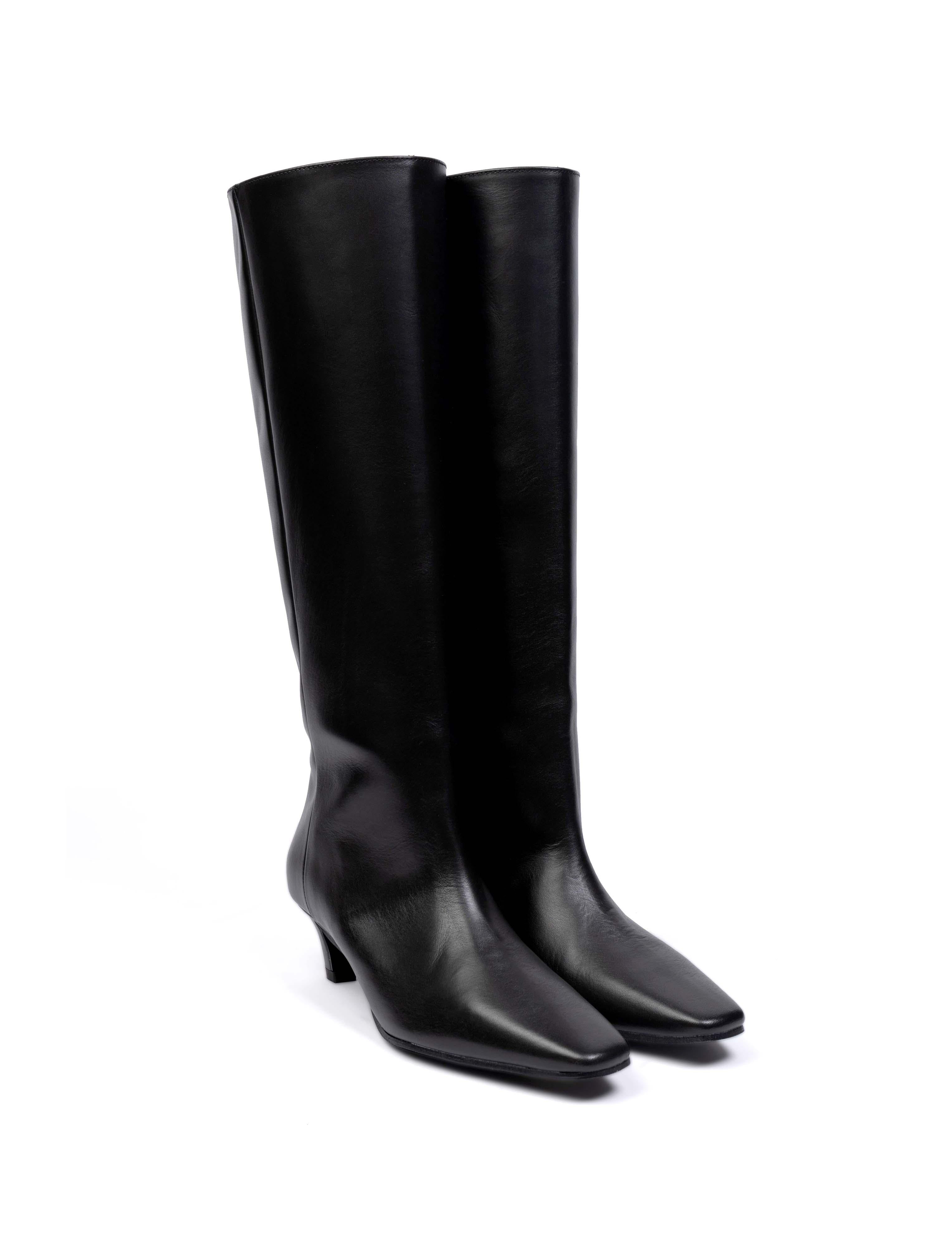 Stivale in pelle nero R2916 NERO BIANCA DI