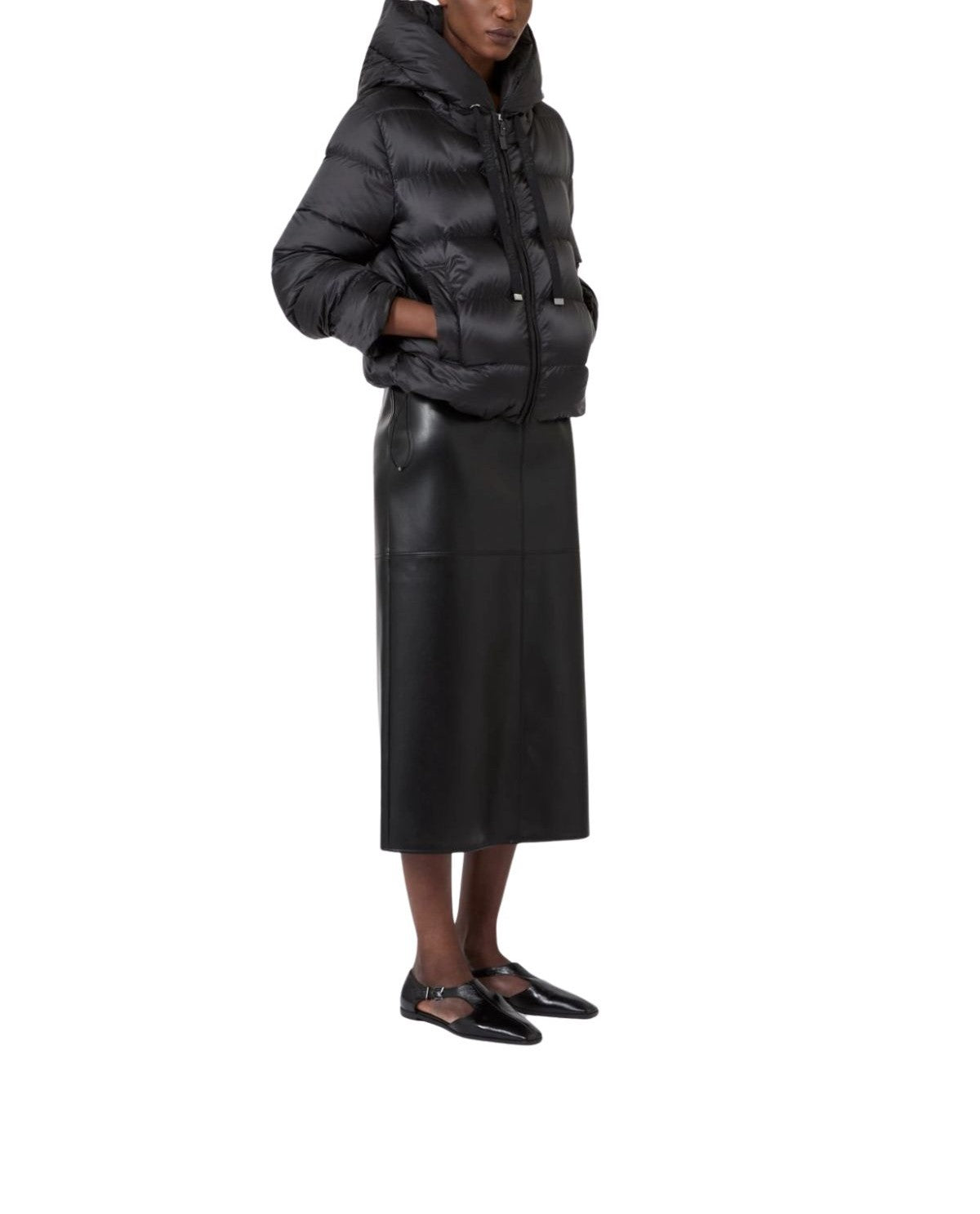 Piumino Oceano  in tela antigoccia nero. OCEANO 009 MAX MARA 