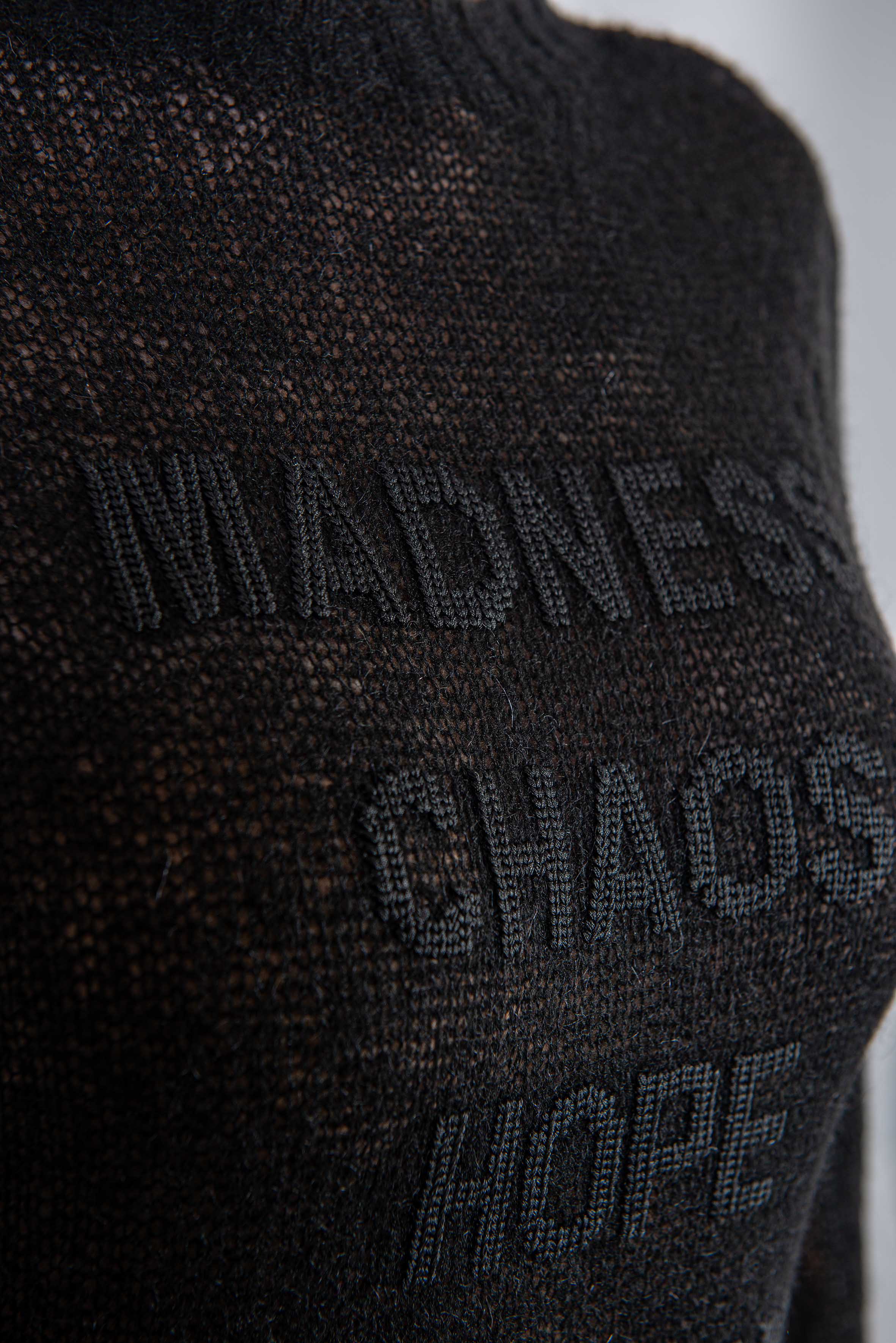Maglia nera con scritta 4142MDM203 NERO MSGM 