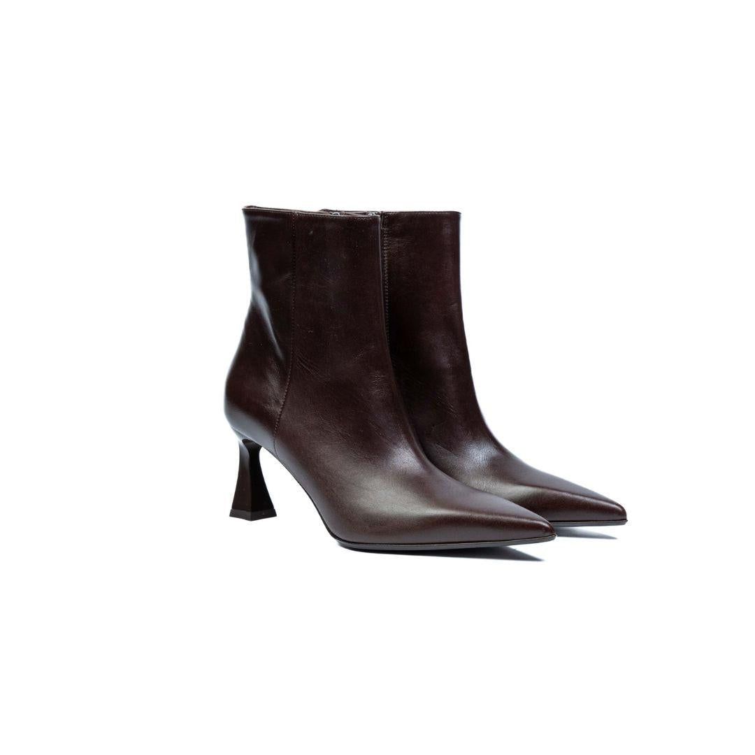 Tronchetto Karen KAREN MORO SERGIO LEVANTESI 