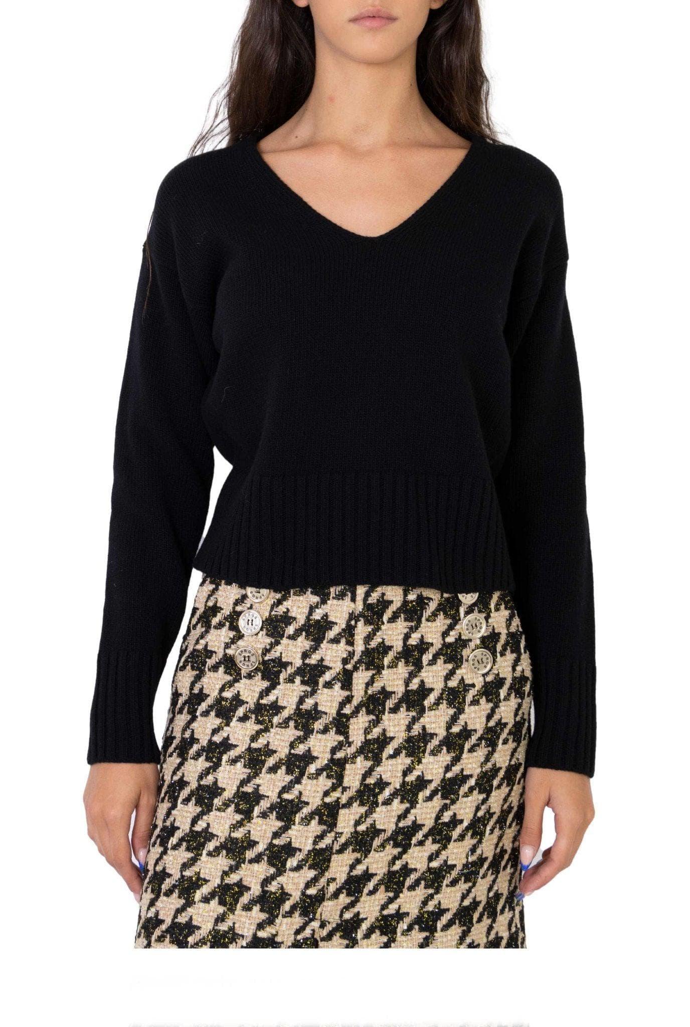 Maglione in lana nero scollo a V J3611076 N JUCCA 