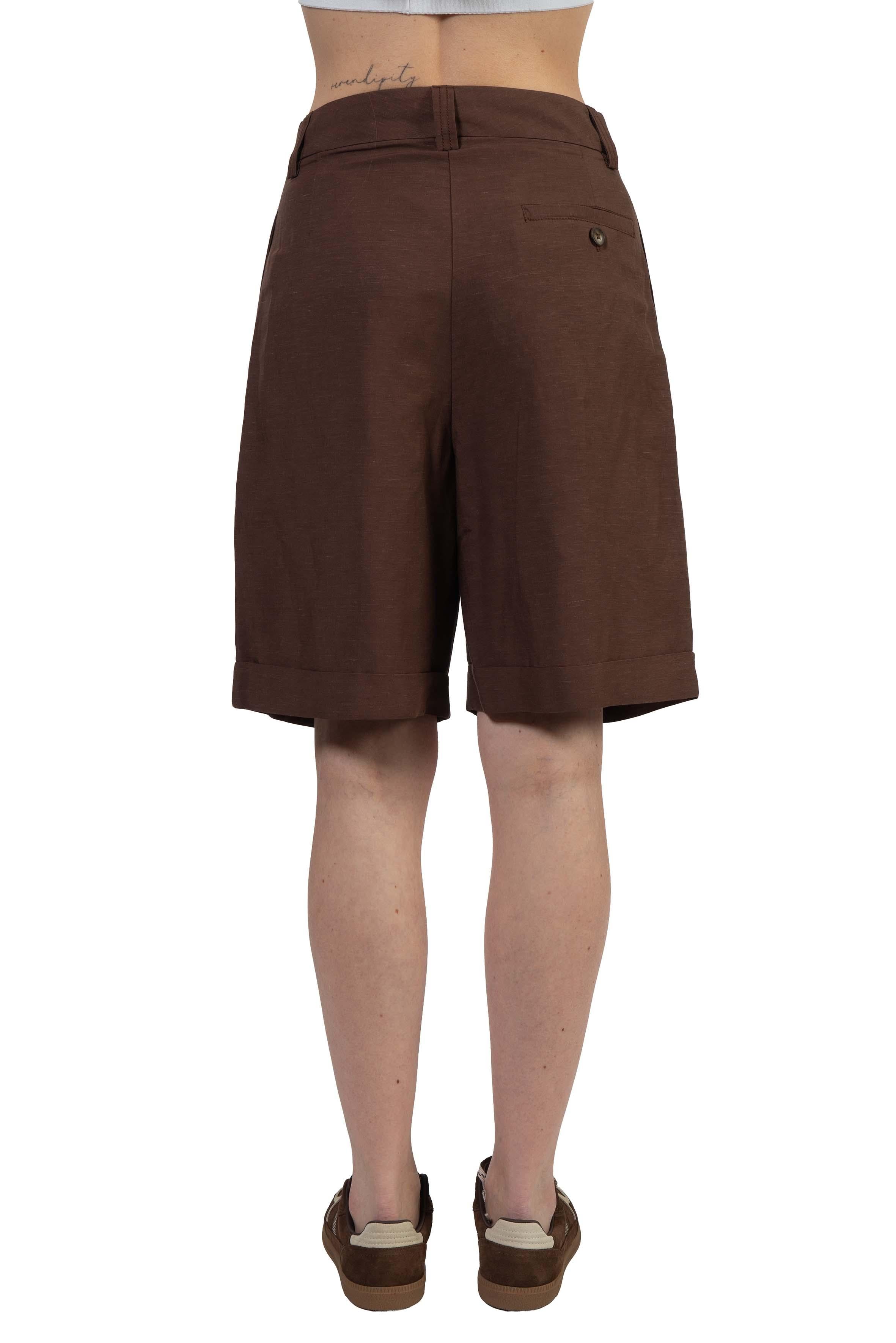 Berrmuda cioccolato con pences. 4836 2973 CIOCCOLATO ALICE MILLER 