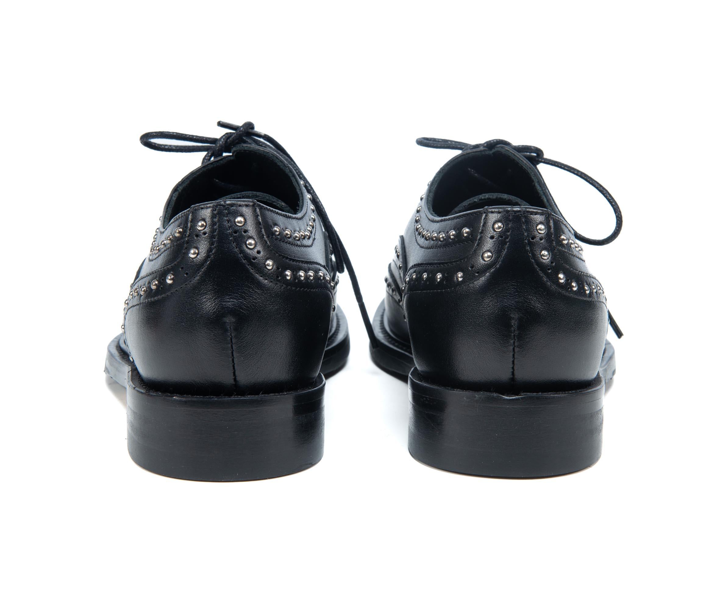 Scarpa duilio nera con borchie 1746B N ANNA F 