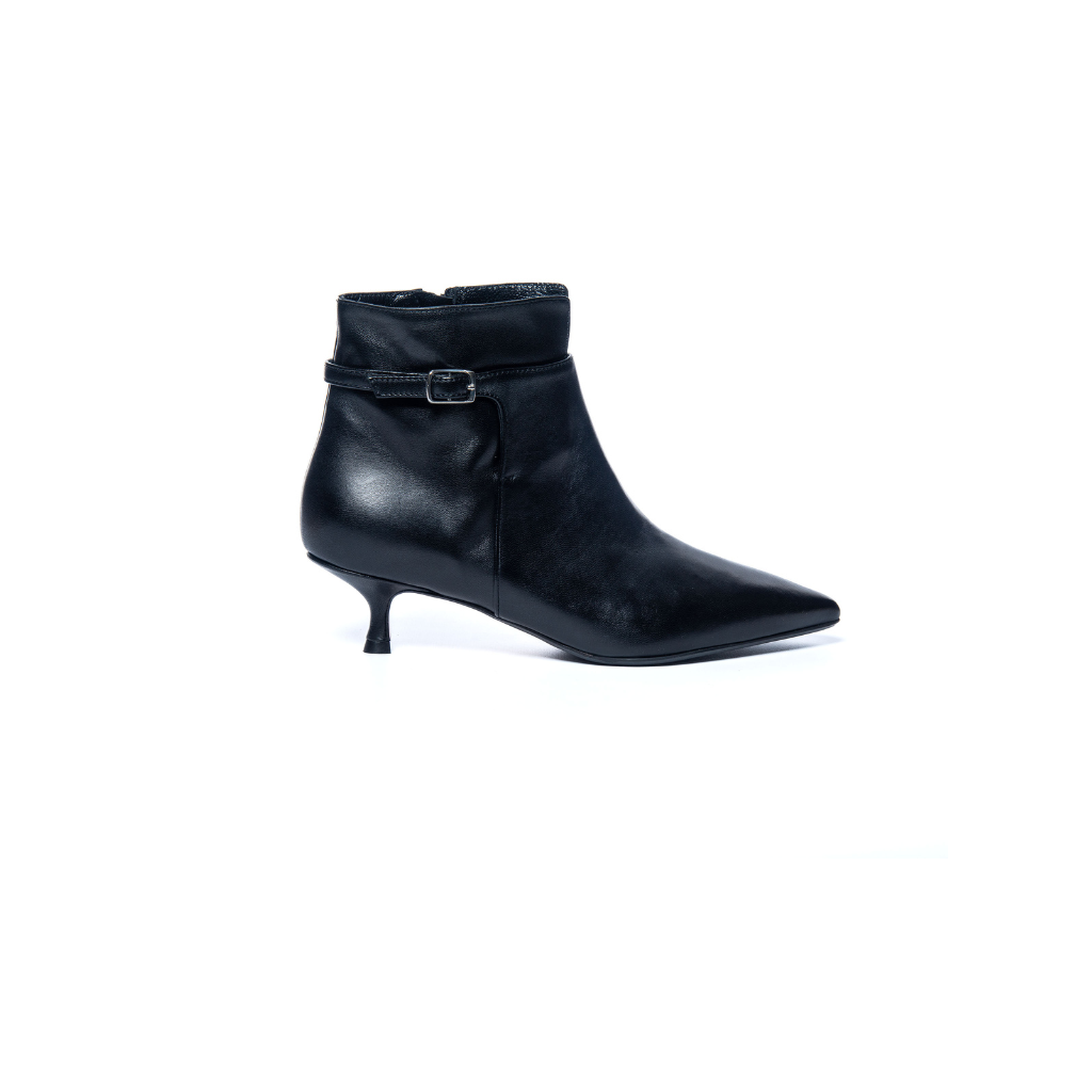 Tronchetto nero con fibbia 9823 N ANNA F 