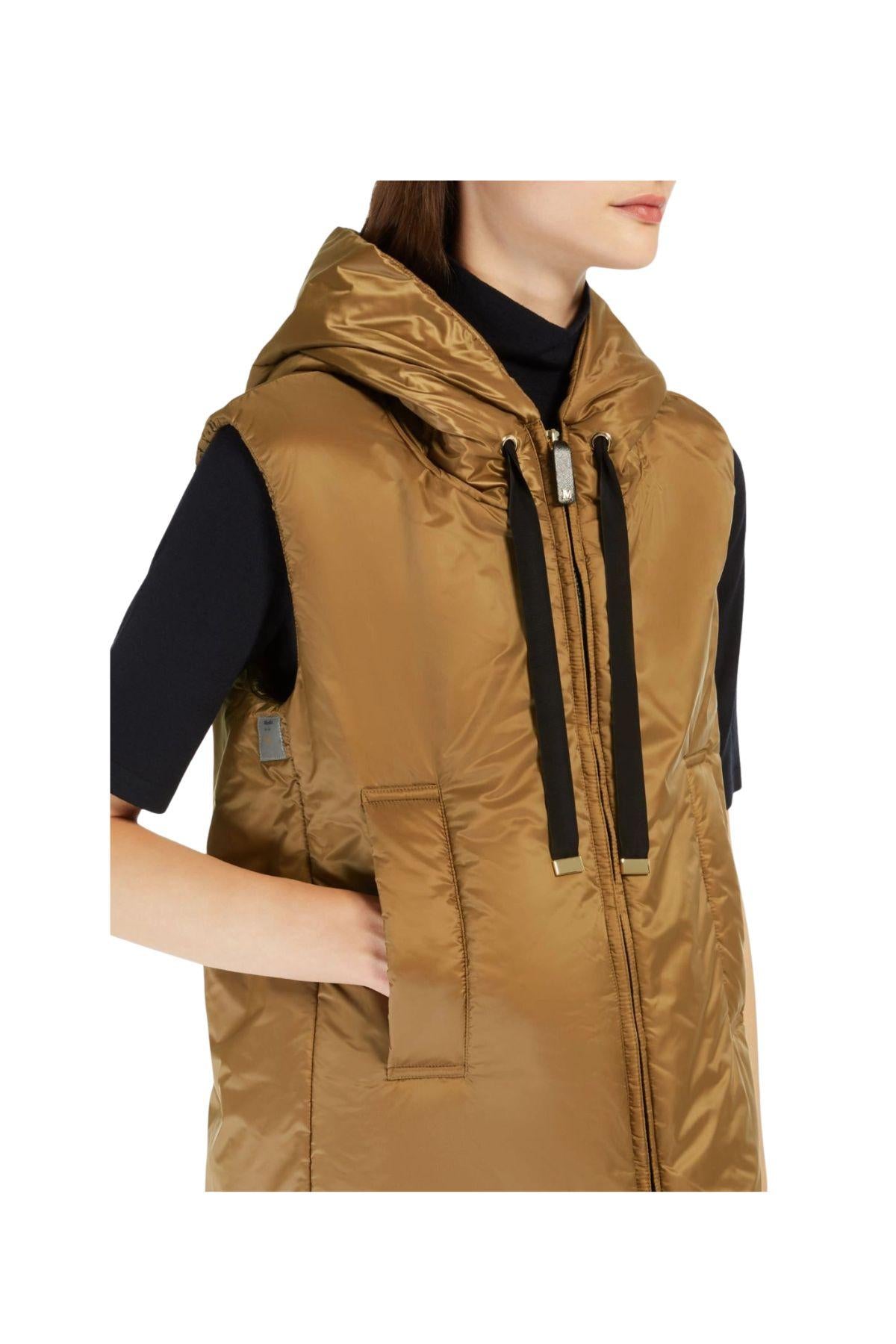 Gilet imbottito con cappuccio in tela antigoccia cammello Greengo GREENGO 051 CAMMELLO MAX MARA THE CUBE 