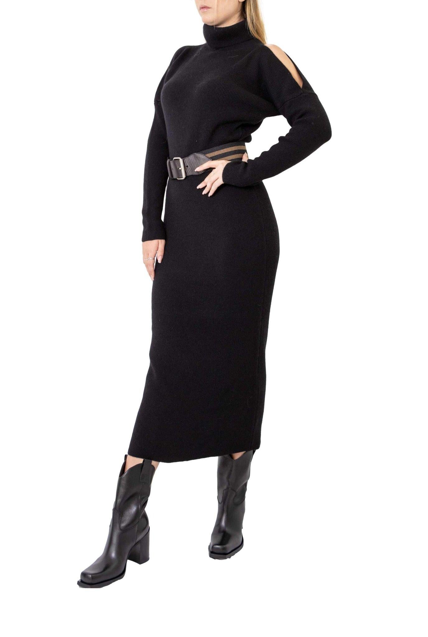 Abito in maglia nero con cut-out spalle 57155 N D.EXTERIOR 